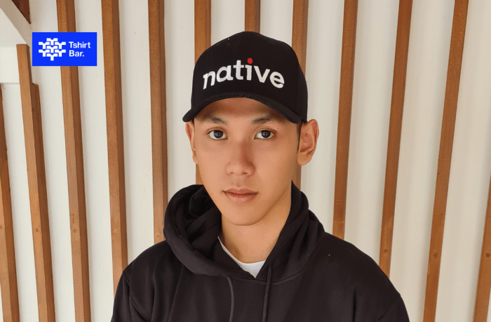 Topi Bordir Custom untuk Merchandise Perusahaan